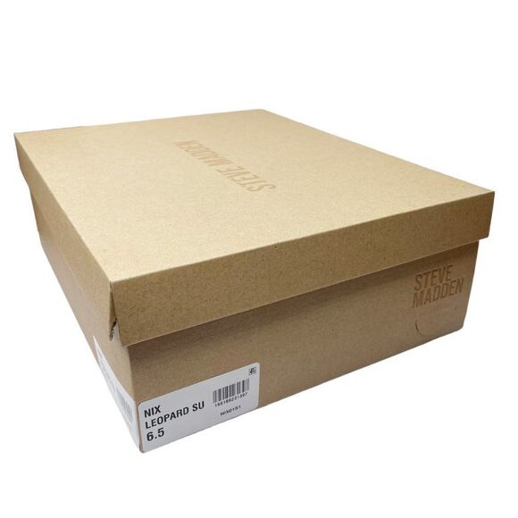 STEVE MADDEN Nix Pointed Toe Bootie - Picture 9 of 9